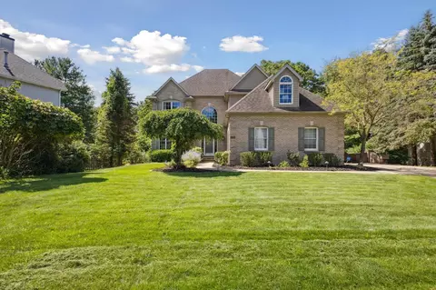 6300 Redington, Ada, MI 49301