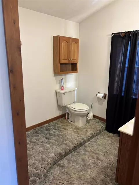 Bath - 1170 Somers, Lyons, MI 48851 photo 2 of 4