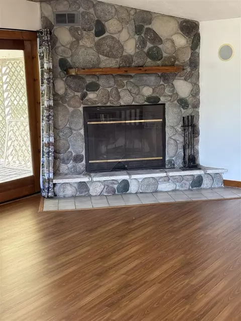 Living - 1170 Somers, Lyons, MI 48851 photo 2 of 6