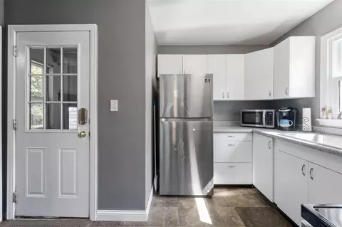 Kitchen - 430 Mcconnell, Jackson, MI 49201 photo 1 of 2
