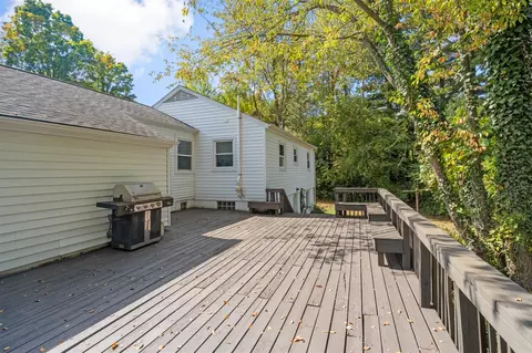 Exterior - 430 Mcconnell, Jackson, MI 49201 photo 8 of 13