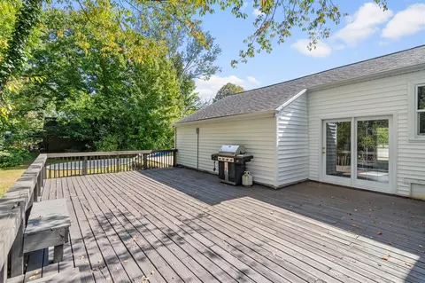 Exterior - 430 Mcconnell, Jackson, MI 49201 photo 6 of 13