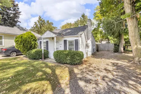 Exterior - 606 Murphy, Jackson, MI 49202 photo 4 of 9