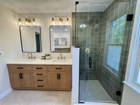Bath - 3956 Highlander, Ann Arbor, MI 48108 photo 2 of 9
