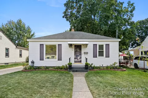 818 Aldon, Wyoming, MI 49509