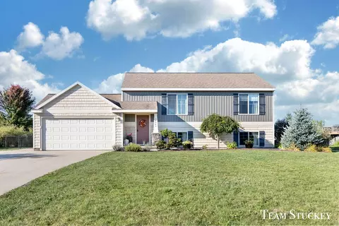 16343 Trent Rdg, Cedar Springs, MI 49319