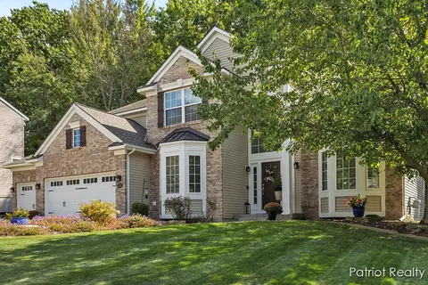 3476 Birch Knl, Grand Rapids, MI 49512
