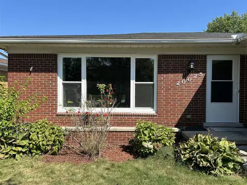 20025 Chalon, Saint Clair Shores, MI 48080