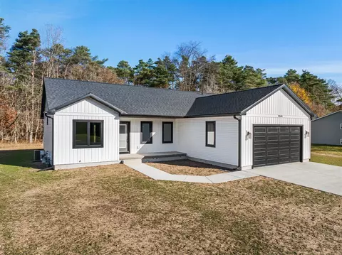 20600 Rolling Hls, Big Rapids, MI 49307
