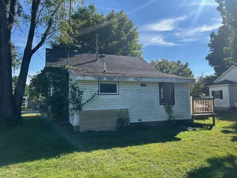 Exterior - 237 E Arbor, Marcellus, MI 49067 photo 5 of 7