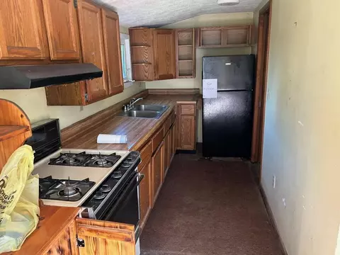 Kitchen - 237 E Arbor, Marcellus, MI 49067 photo 1 of 3