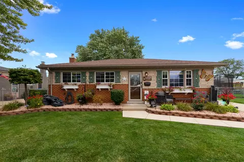 32828 Eiffel, Warren, MI 48088