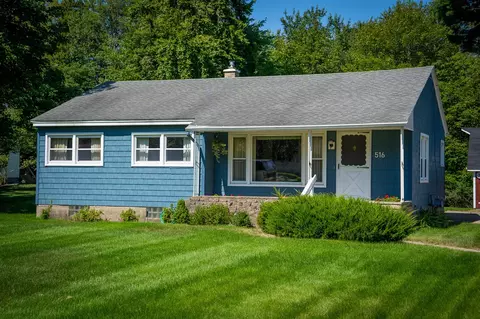 516 Hendrick, Norton Shores, MI 49444