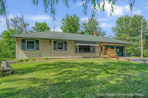 5697 Thornapple Lk, Nashville, MI 49073