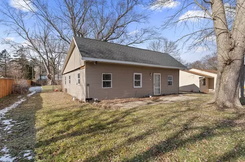 68078 Shirley, Edwardsburg, MI 49112