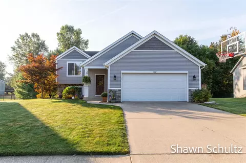 6112 Balcom, Allendale, MI 49401