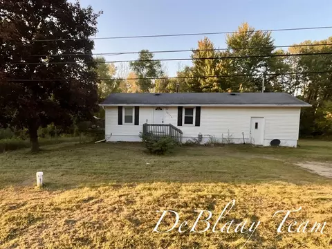 20370 W Howard City Edmore, Howard City, MI 49329