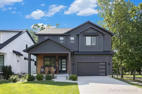 2726 Orange, Grand Rapids, MI 49546