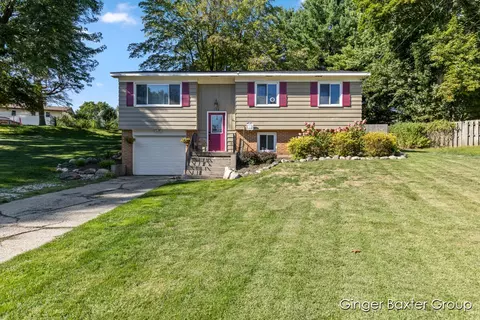 156 Kinross, Rockford, MI 49341