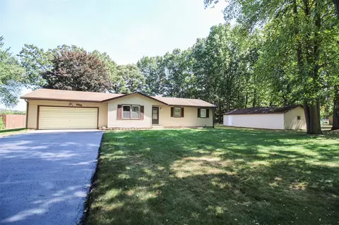 57145 Linda, Three Rivers, MI 49093