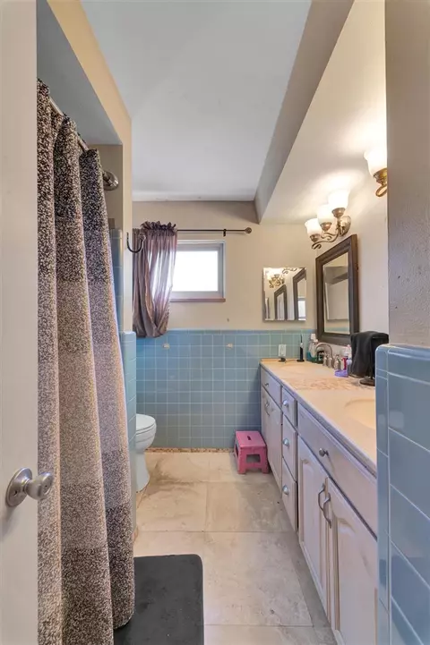 31293 Gilbert, Warren, MI 48093 photo 18