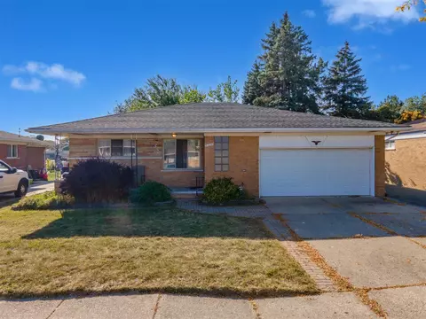 31293 Gilbert, Warren, MI 48093 photo 2