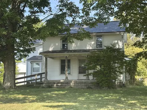 5906 W Barnes, Eaton Rapids, MI 48827