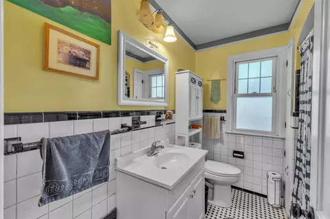 Bath - 38136 Van Born, Wayne, MI 48184 photo 1 of 2