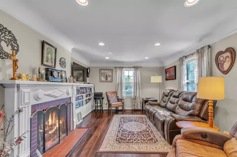 Living - 38136 Van Born, Wayne, MI 48184 photo 2 of 3