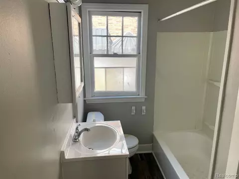 Bath - 5299 Farmbrook, Detroit, MI 48224 photo 1 of 2
