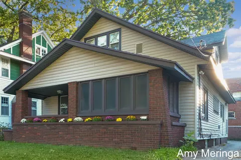 1022 Calvin, Grand Rapids, MI 49506