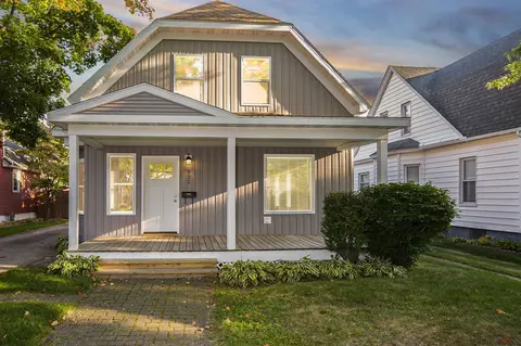 923 Michigan, Saint Joseph, MI 49085