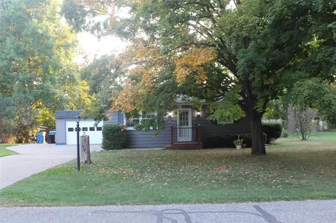 410 Clinton, Jonesville, MI 49250