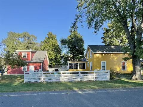 36 Chestnut, Douglas, MI 49406 photo 3