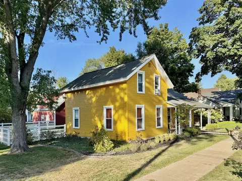 36 Chestnut, Douglas, MI 49406 photo 2