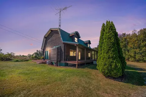 8888 Churchill, Jackson, MI 49201