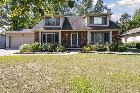1843 Chester, Lansing, MI 48912