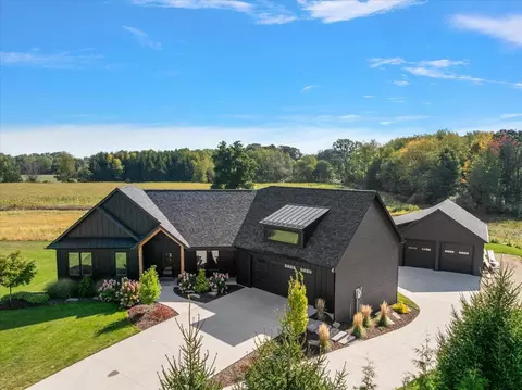 10238 Fox Mdw, Allendale, MI 49401