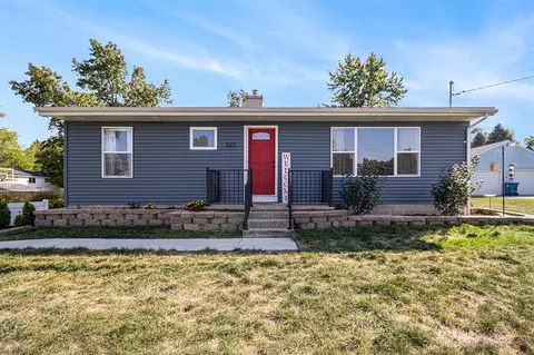 522 Walnut, Howard City, MI 49329