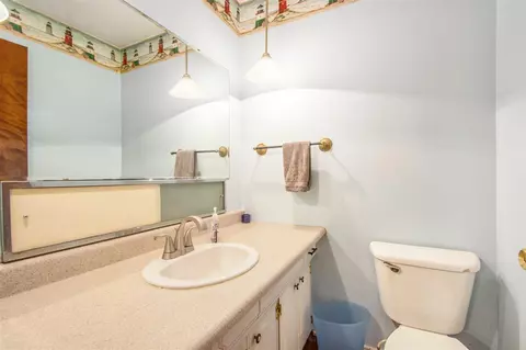 Bath - 6051 Riverside, Jackson, MI 49201 photo 1 of 3