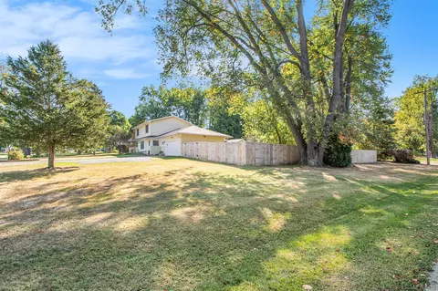 Exterior - 6051 Riverside, Jackson, MI 49201 photo 7 of 9