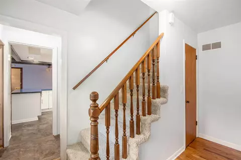 Entry Way - 6051 Riverside, Jackson, MI 49201 photo 3 of 3