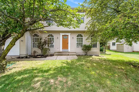 5920 Castle Brk, Kentwood, MI 49508