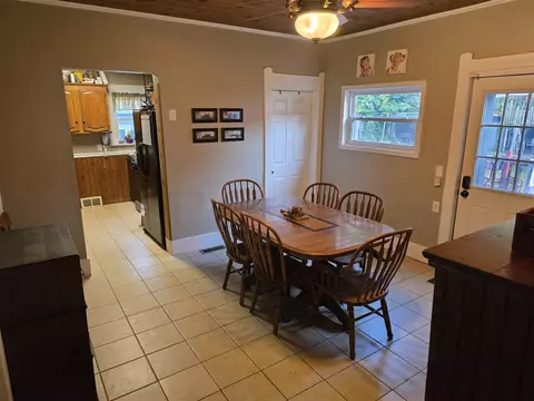 Dining - 304 Pine, Schoolcraft, MI 49087 photo 4 of 4