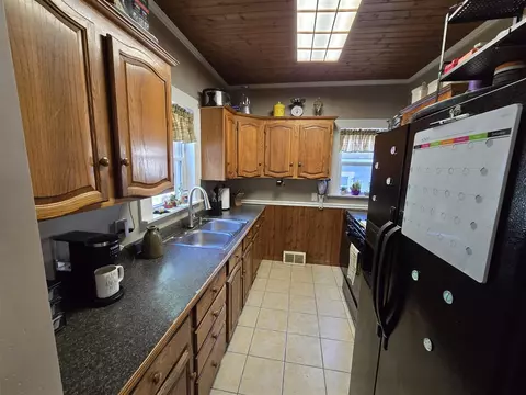 Kitchen - 304 Pine, Schoolcraft, MI 49087 photo 2 of 4