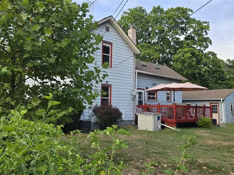 Exterior - 304 Pine, Schoolcraft, MI 49087 photo 11 of 25