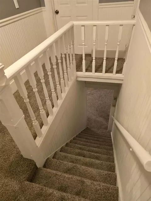Entry Way - 304 Pine, Schoolcraft, MI 49087 photo 3 of 4