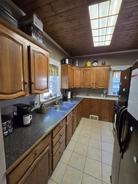 Kitchen - 304 Pine, Schoolcraft, MI 49087 photo 4 of 4