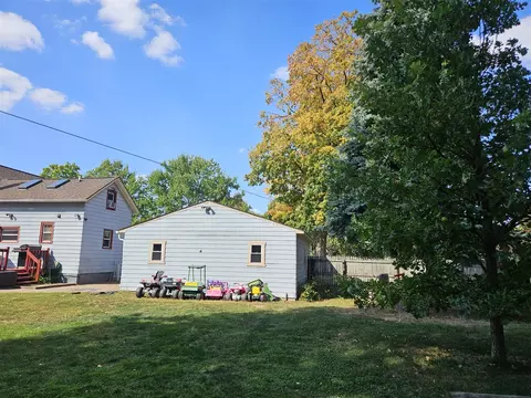 Exterior - 304 Pine, Schoolcraft, MI 49087 photo 24 of 25
