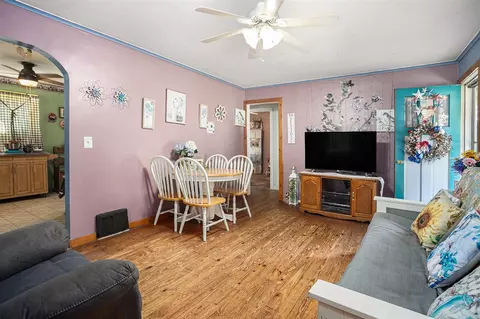 294 N 20th, Springfield, MI 49037 photo 5